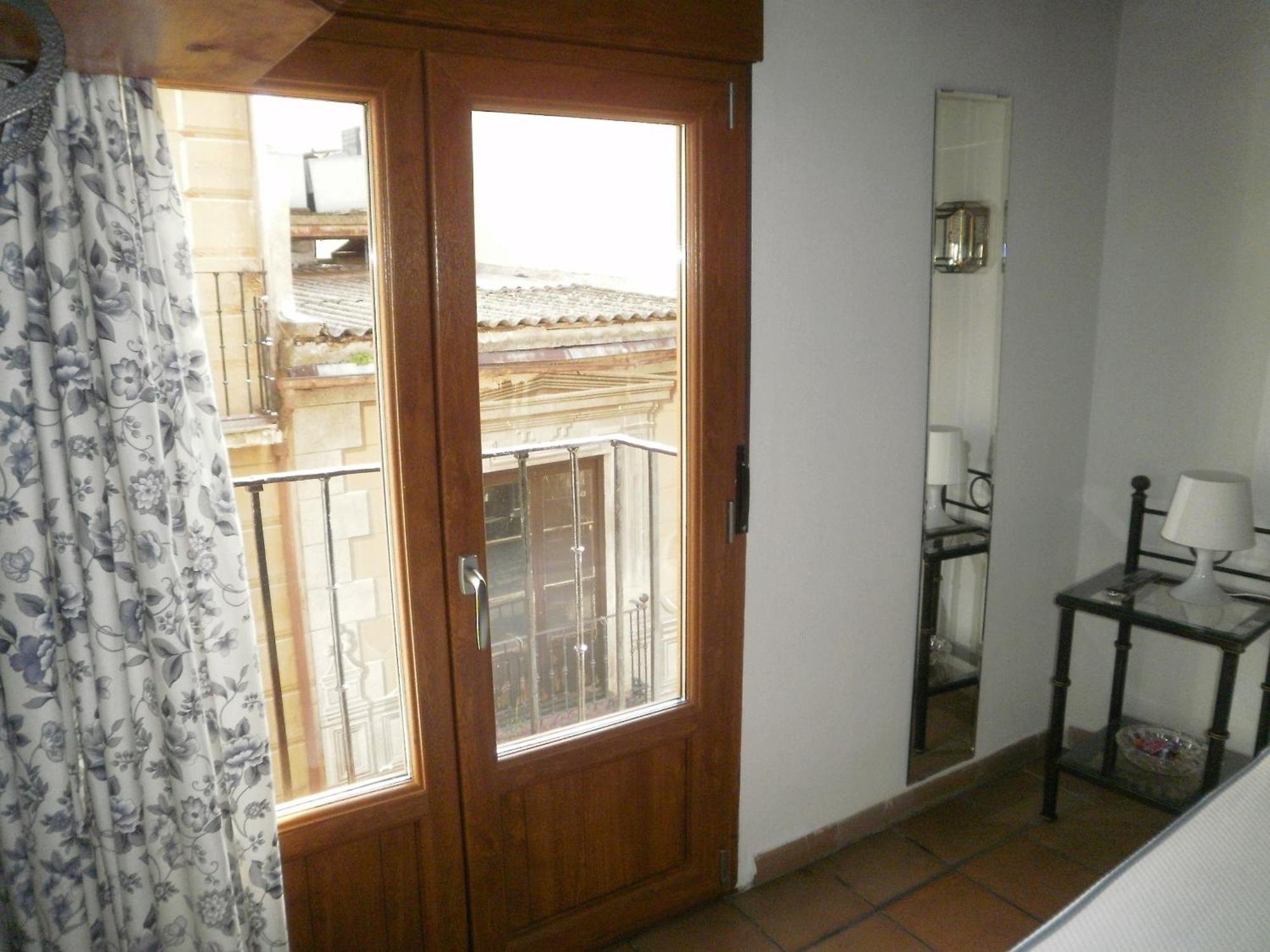 Hostal La Posada De Zocodover Toledo Bagian luar foto
