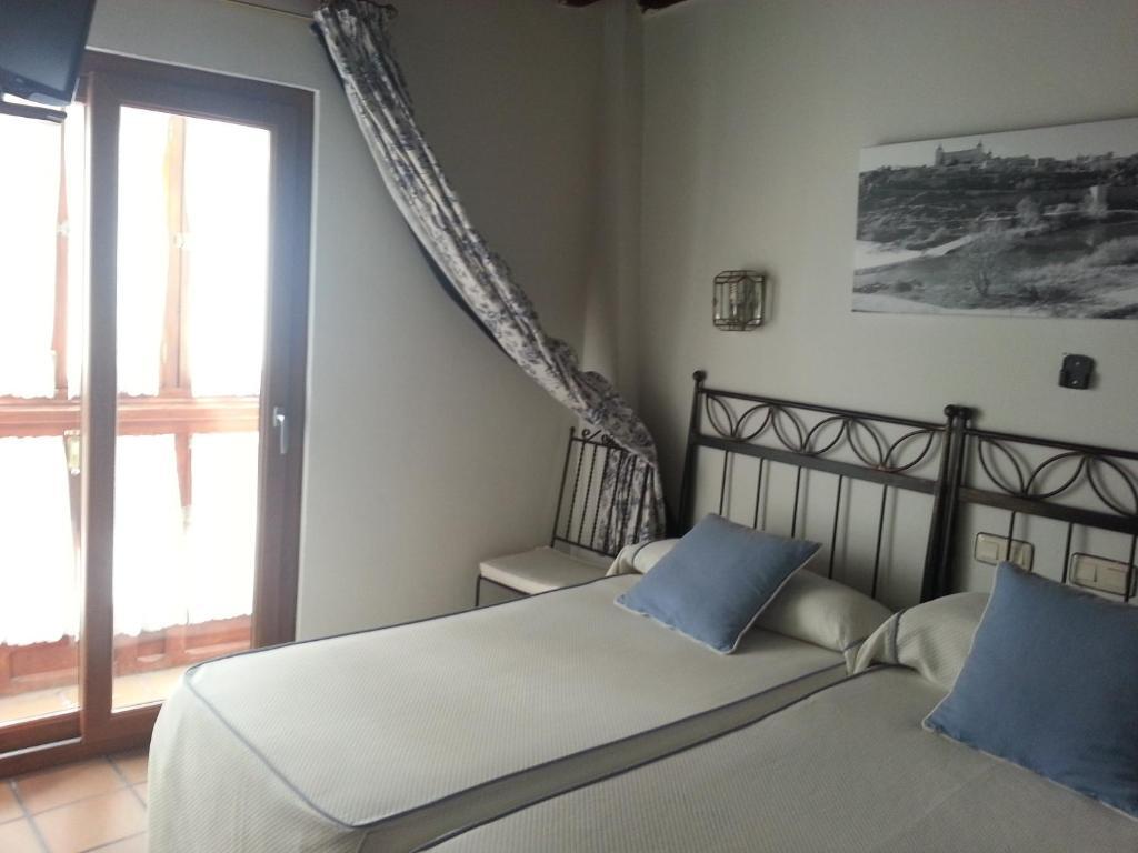Hostal La Posada De Zocodover Toledo Bagian luar foto