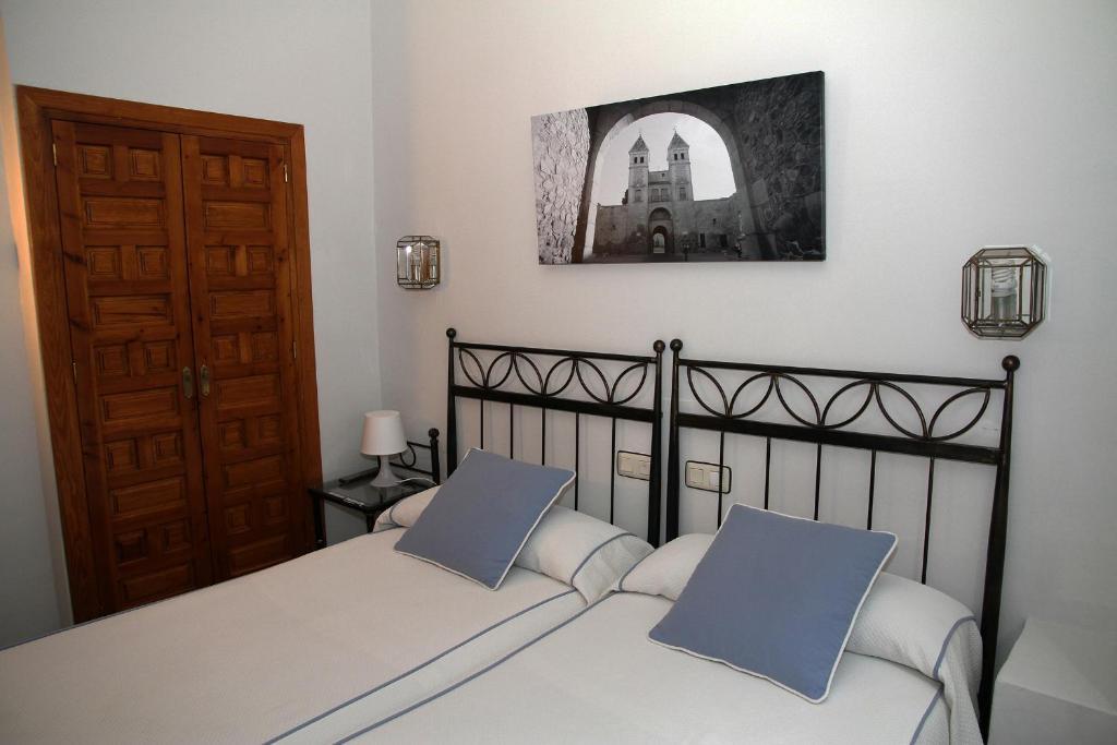 Hostal La Posada De Zocodover Toledo Bagian luar foto