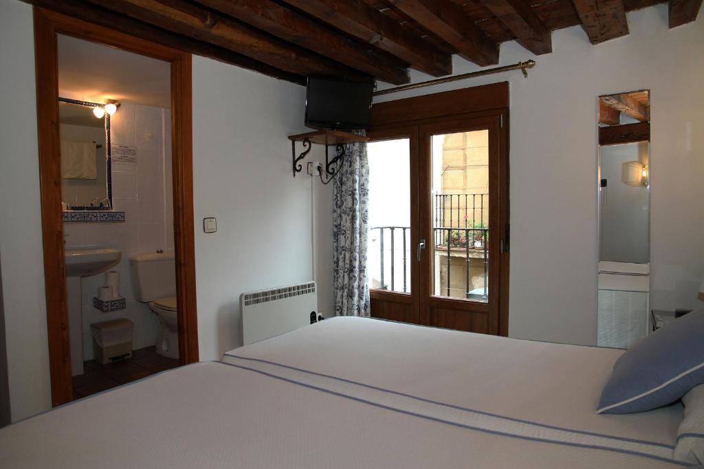 Hostal La Posada De Zocodover Toledo Bagian luar foto