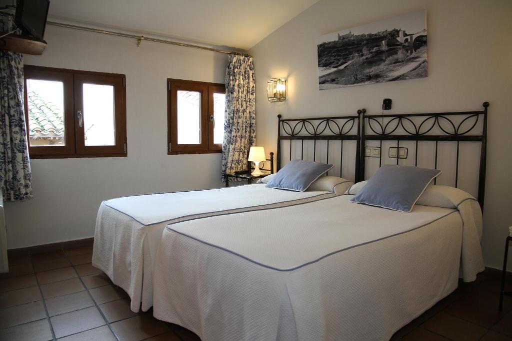 Hostal La Posada De Zocodover Toledo Bagian luar foto