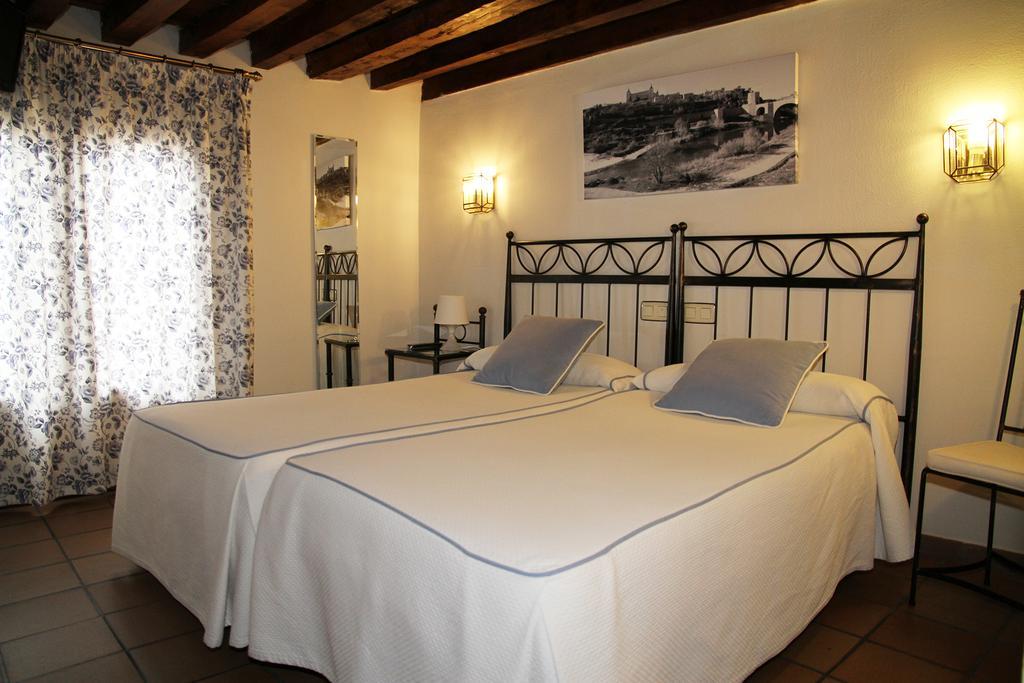 Hostal La Posada De Zocodover Toledo Bagian luar foto