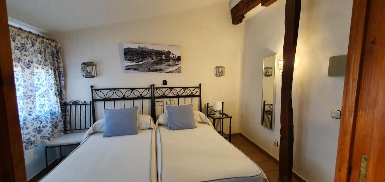 Hostal La Posada De Zocodover Toledo Bagian luar foto