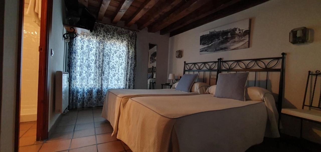 Hostal La Posada De Zocodover Toledo Bagian luar foto